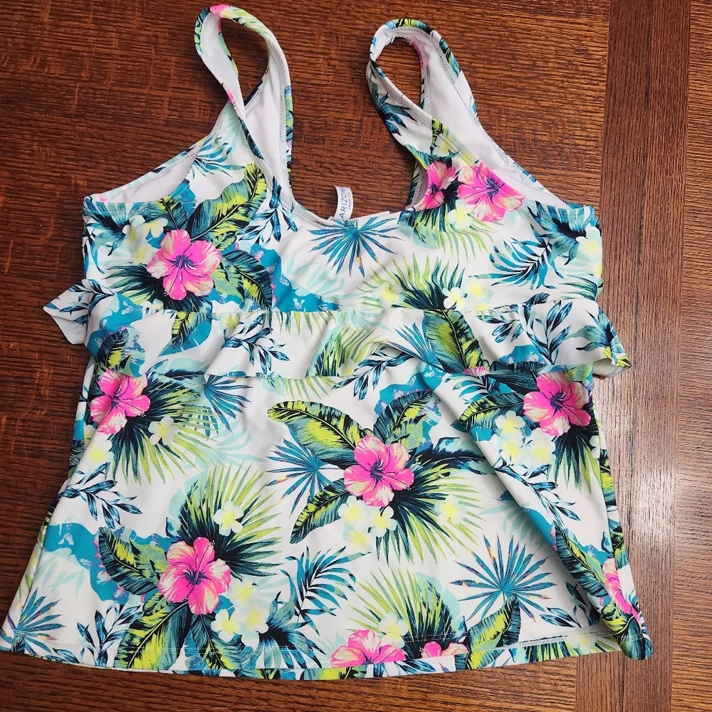 3/$25 Aizona jean Tankini swim top junior girls XXL hawaiian print cut out